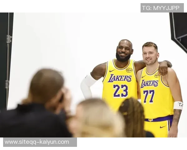 湖人队困境深重三核组合难解局势不如调整阵容发挥现有实力