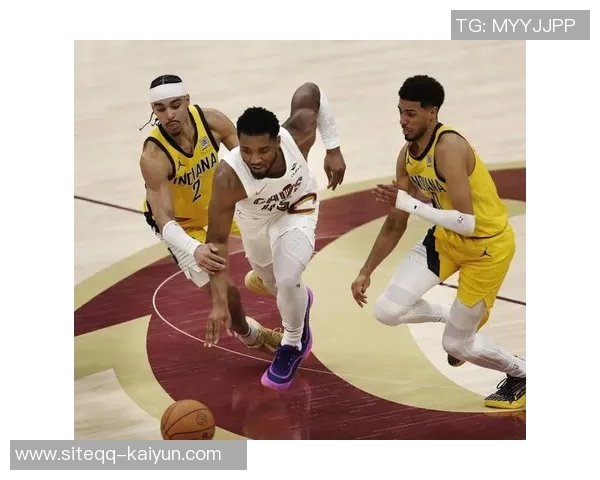 米切尔全场发威22投11中8罚全中砍下35分7篮板9助攻助球队大胜第三节独得20分