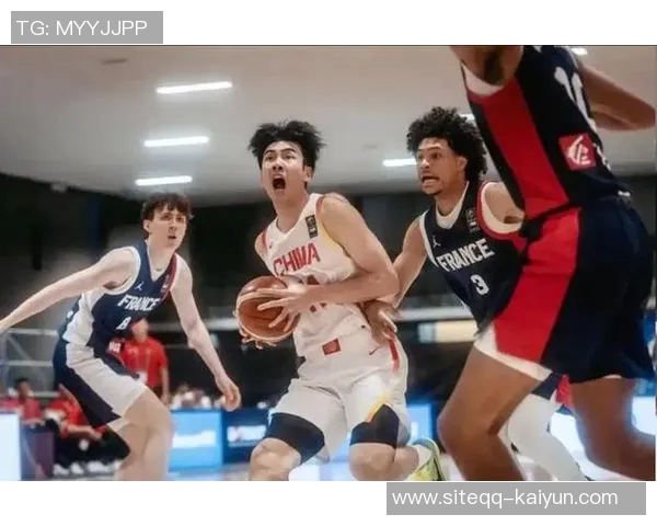 张博源获12个NCAAD1学校Offer今日访问伊利诺伊大学展现潜力与希望